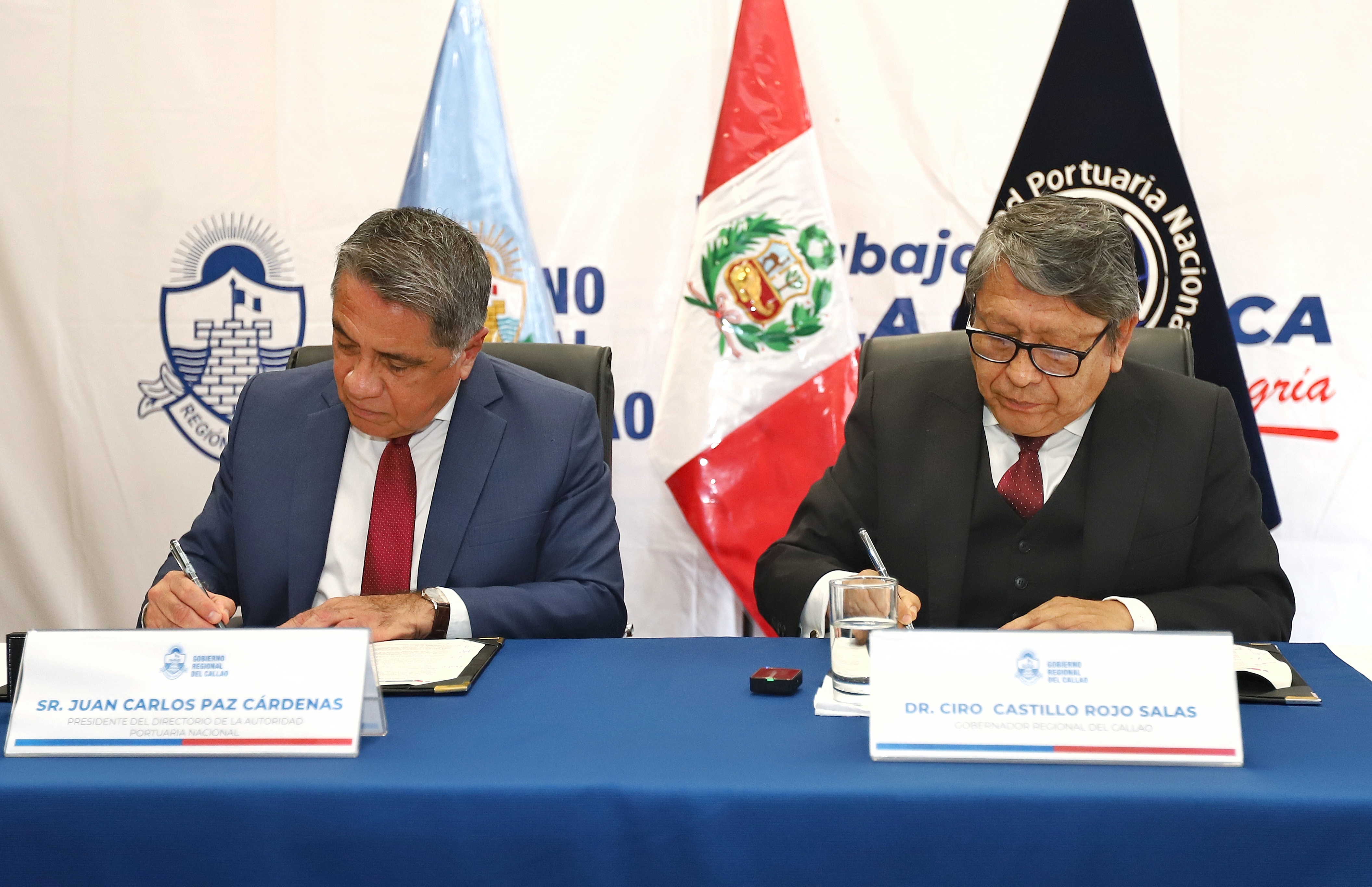 Gore Callao y Autoridad Portuaria Nacional firman importante convenio que impulsa el desarrollo del primer puerto