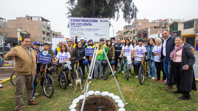 Nueva construcción de ciclovía en Lima norte