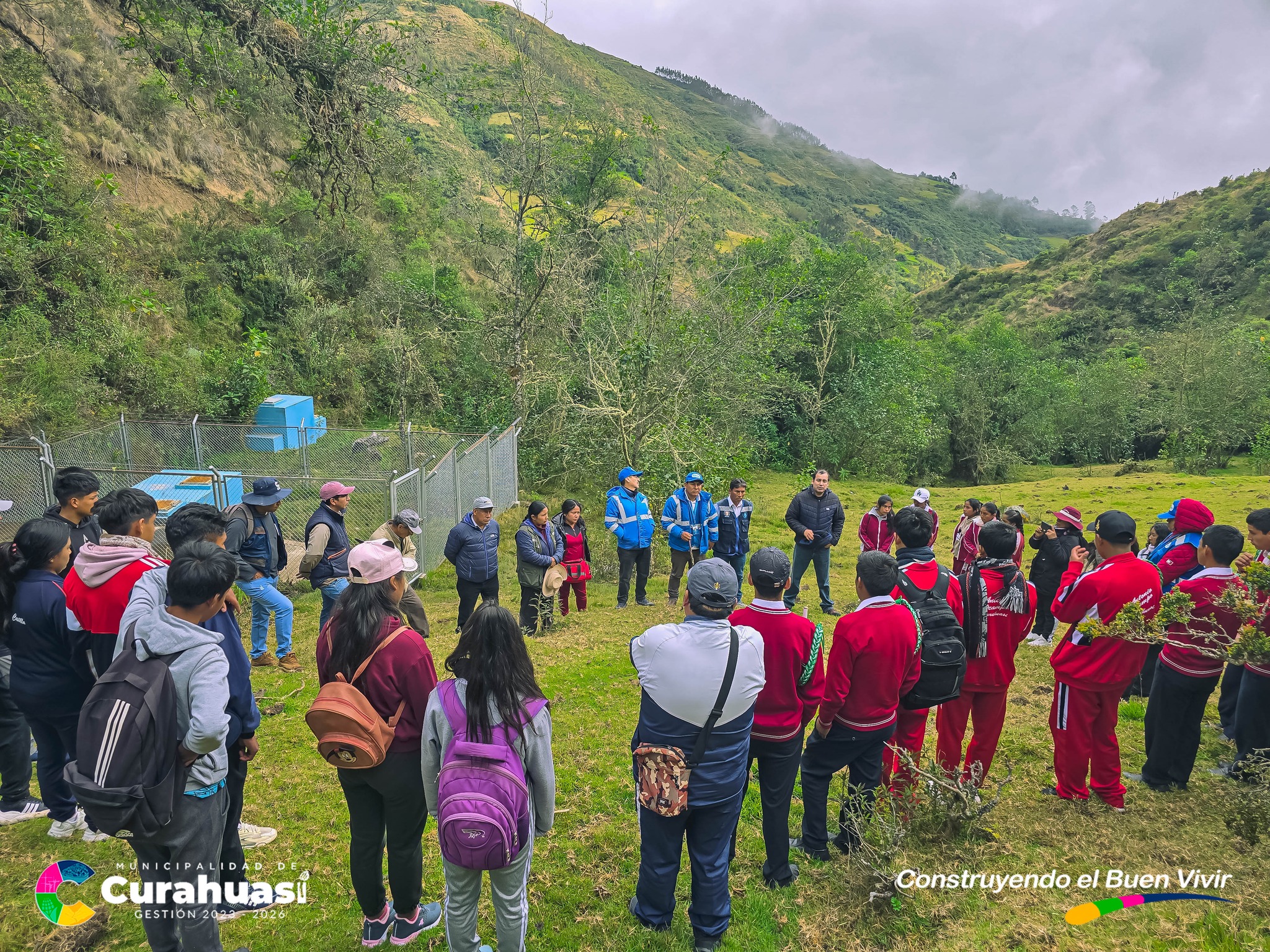 Gracias a la Municipalidad de Curahuasi Estudiantes de la UNSAAC y de Diferentes Colegios Participaron de la Ruta del Agua
