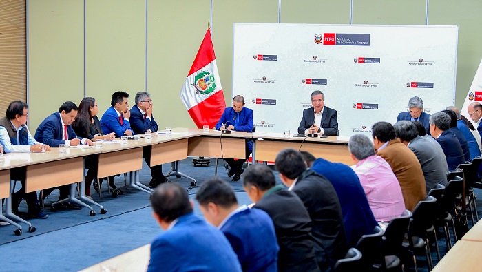 Asamblea nacional de gobernadores regionales–ANGR y Ministro de Economía y Finanzas sostuvieron trascendental reunión de trabajo.