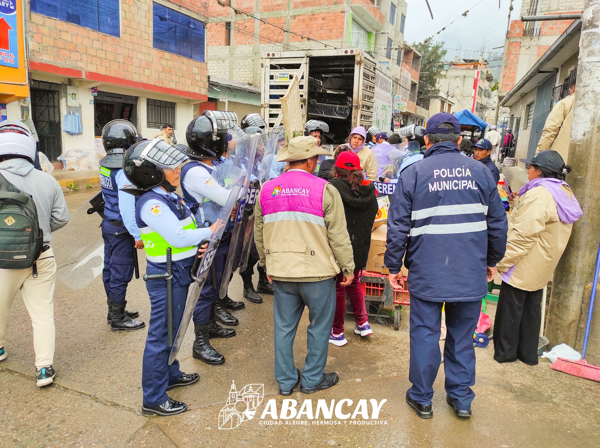 📢💪 MPA Actúa Con Firmeza Para Despejar Espacios Públicos Y Vías Peatonales.🛑
