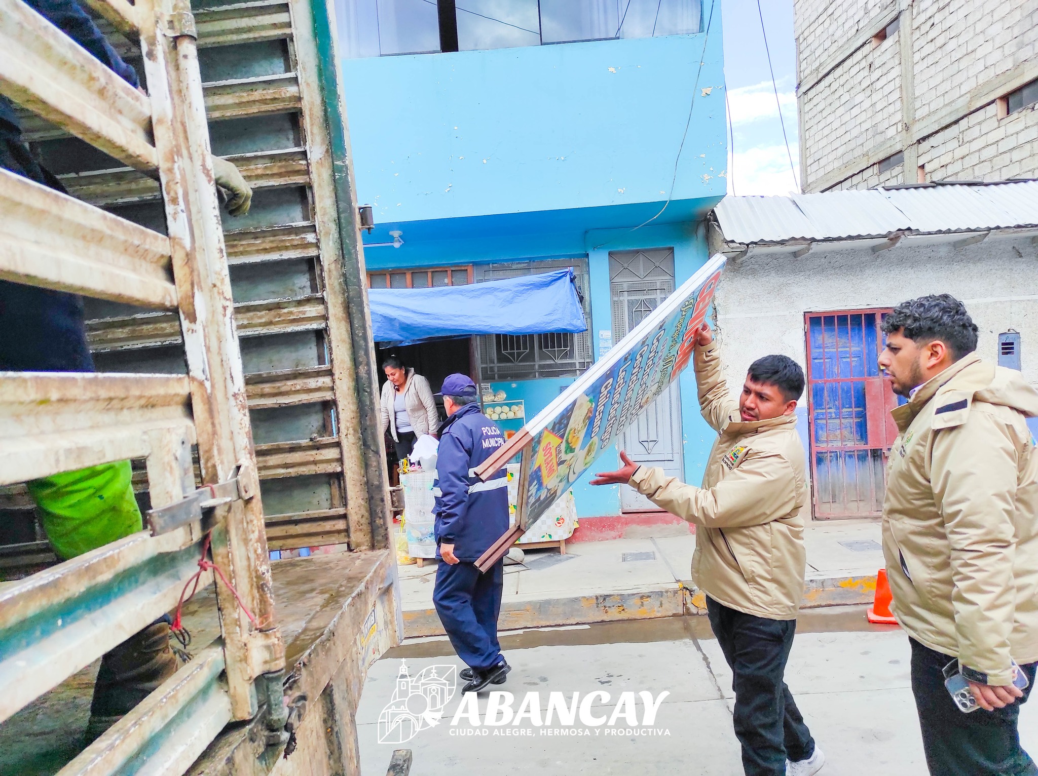 📢💪 MPA Actúa Con Firmeza Para Despejar Espacios Públicos Y Vías Peatonales.🛑