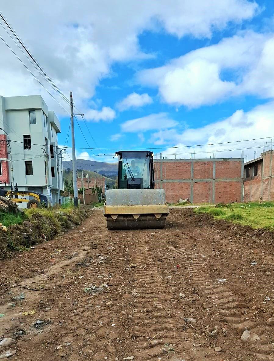 MDT intensifica trabajos de mantenimiento vial en La Esperanza