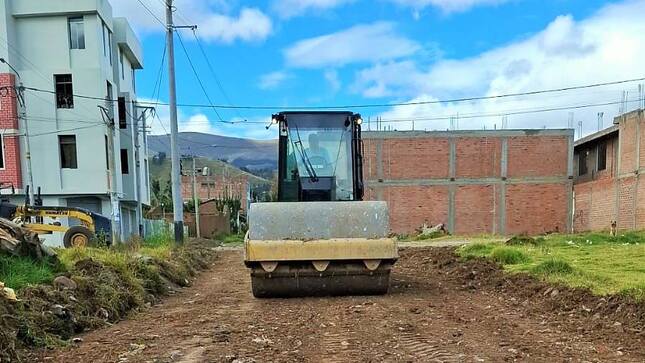 MDT intensifica trabajos de mantenimiento vial en La Esperanza
