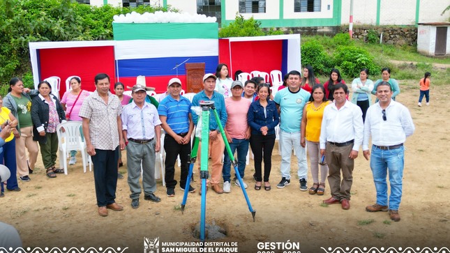 Colocación de la primera piedra en san Cristóbal