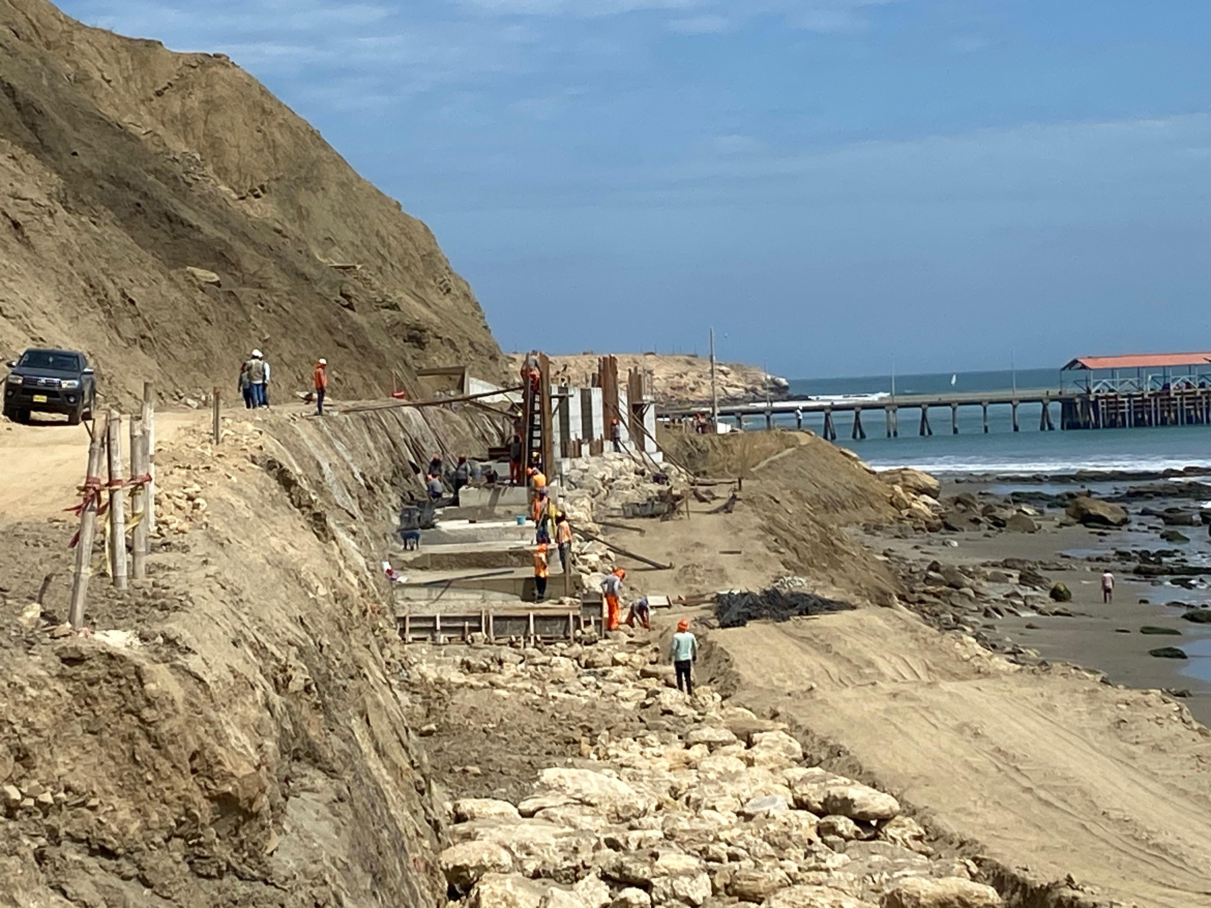 Gobierno Regional inicia trabajos de imprimación en la carretera departamental La Costanera I: Obra ya registra 42% de avance