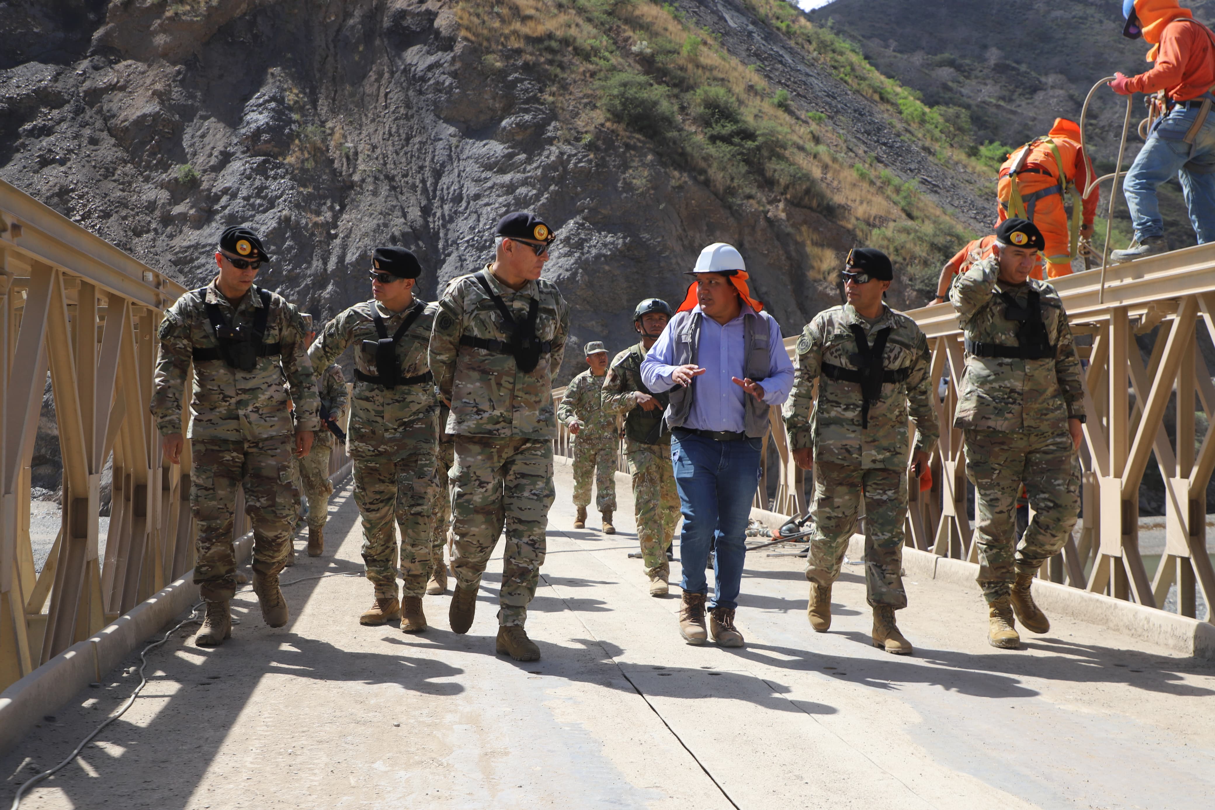 Jefe del CCFFAA supervisa despliegue operativo del Comando Unificado Pataz en la lucha contra la minería ilegal y el crimen organizado