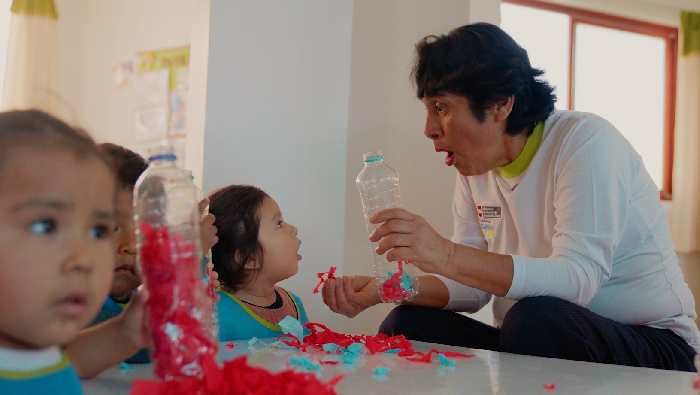 Midis: madre guía de Cuna Más contribuye al desarrollo de los niños y prevención de la anemia