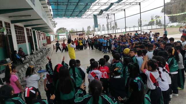 “Huaral Recrea” de la municipalidad provincial de Huaral llegó hasta la I.E 20845 Mariano Melgar - El Trébol