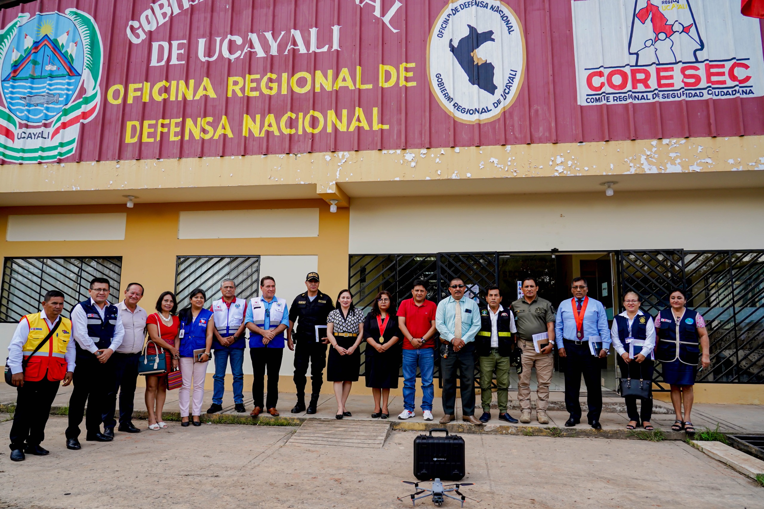 Autoridades de Ucayali reunidas en la segunda sesión del Comité Regional de Seguridad Ciudadana.
