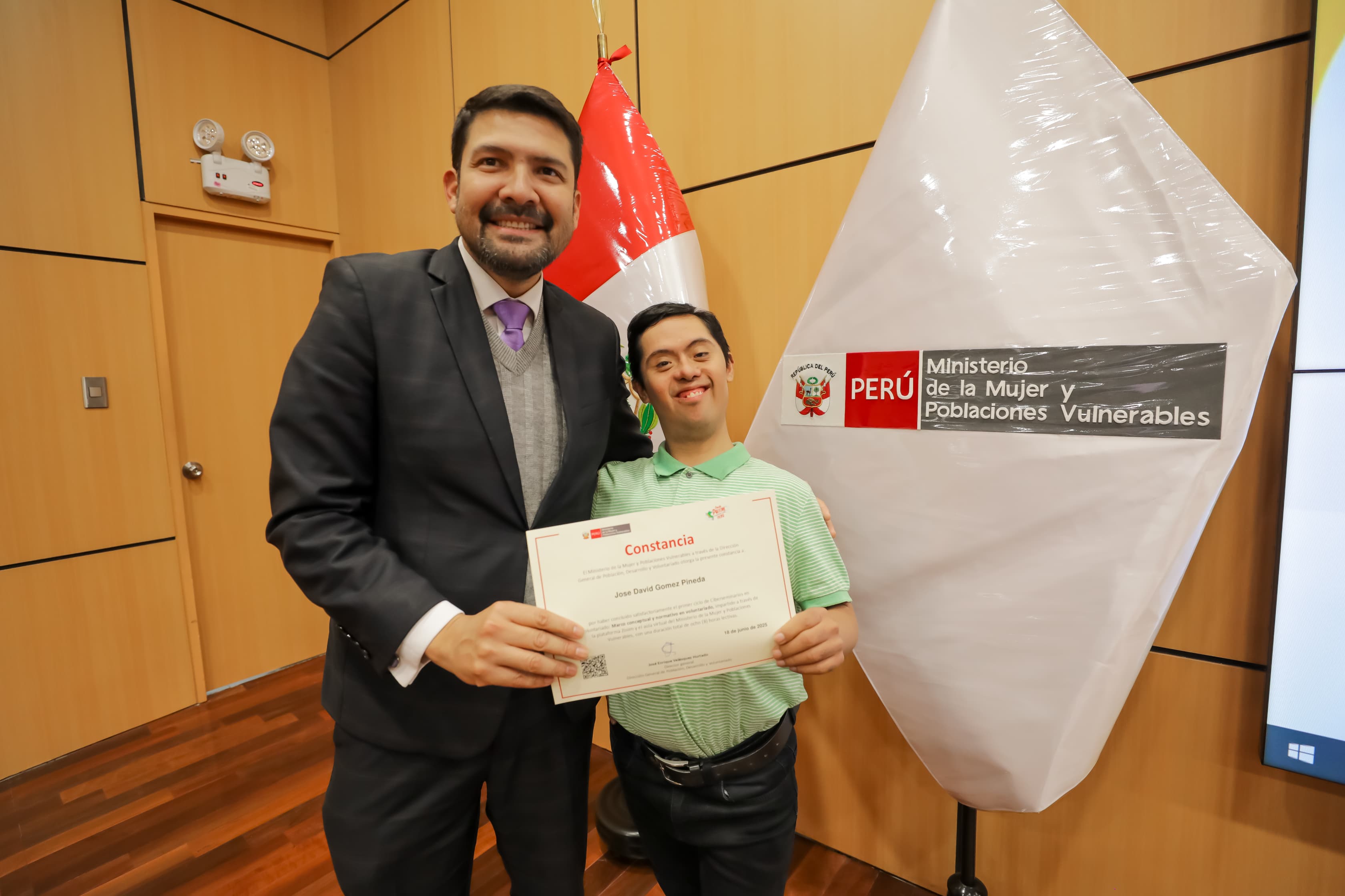 Más de 400 personas fortalecieron sus capacidades en el primer ciclo de Ciberseminarios en Voluntariado 2025