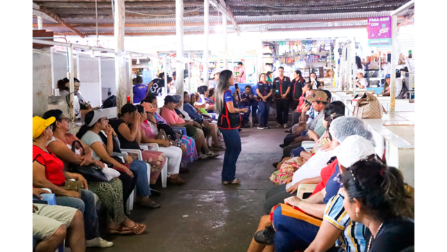 Taller de Fortalecimiento de la Comunicación dirigido a comerciantes del mercado N° 02.