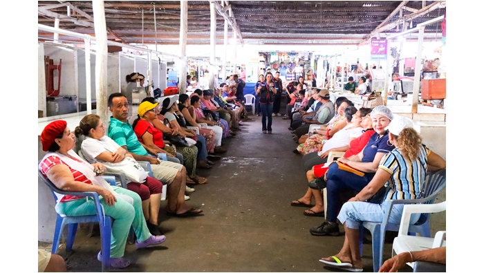 Taller de Fortalecimiento de la ComunicaciΓ³n dirigido a comerciantes del mercado NΒ° 02.