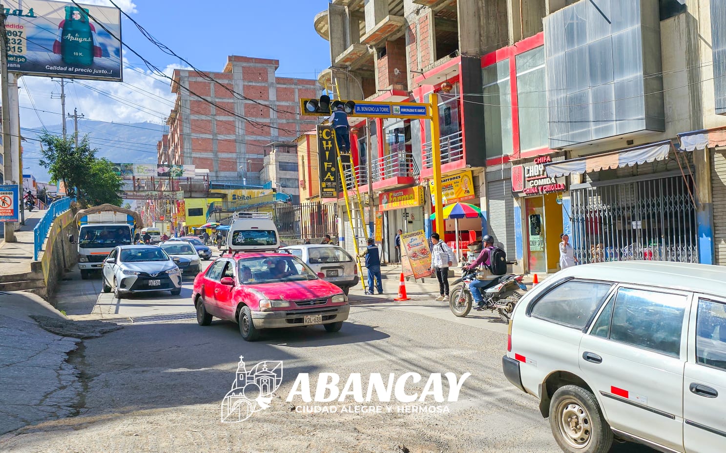 🔖Municipalidad Provincial De Abancay Ejecuta Mantenimiento Integral De Semáforos En Principales Intersecciones De La Ciudad.