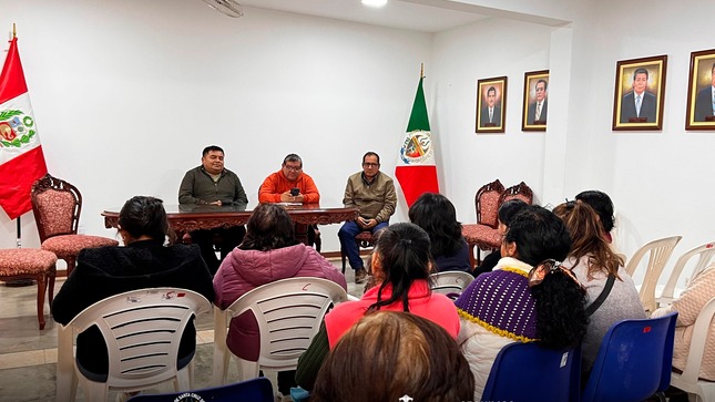 Municipalidad se reúne con comerciantes del Mercado Municipal Señor de Cachuy