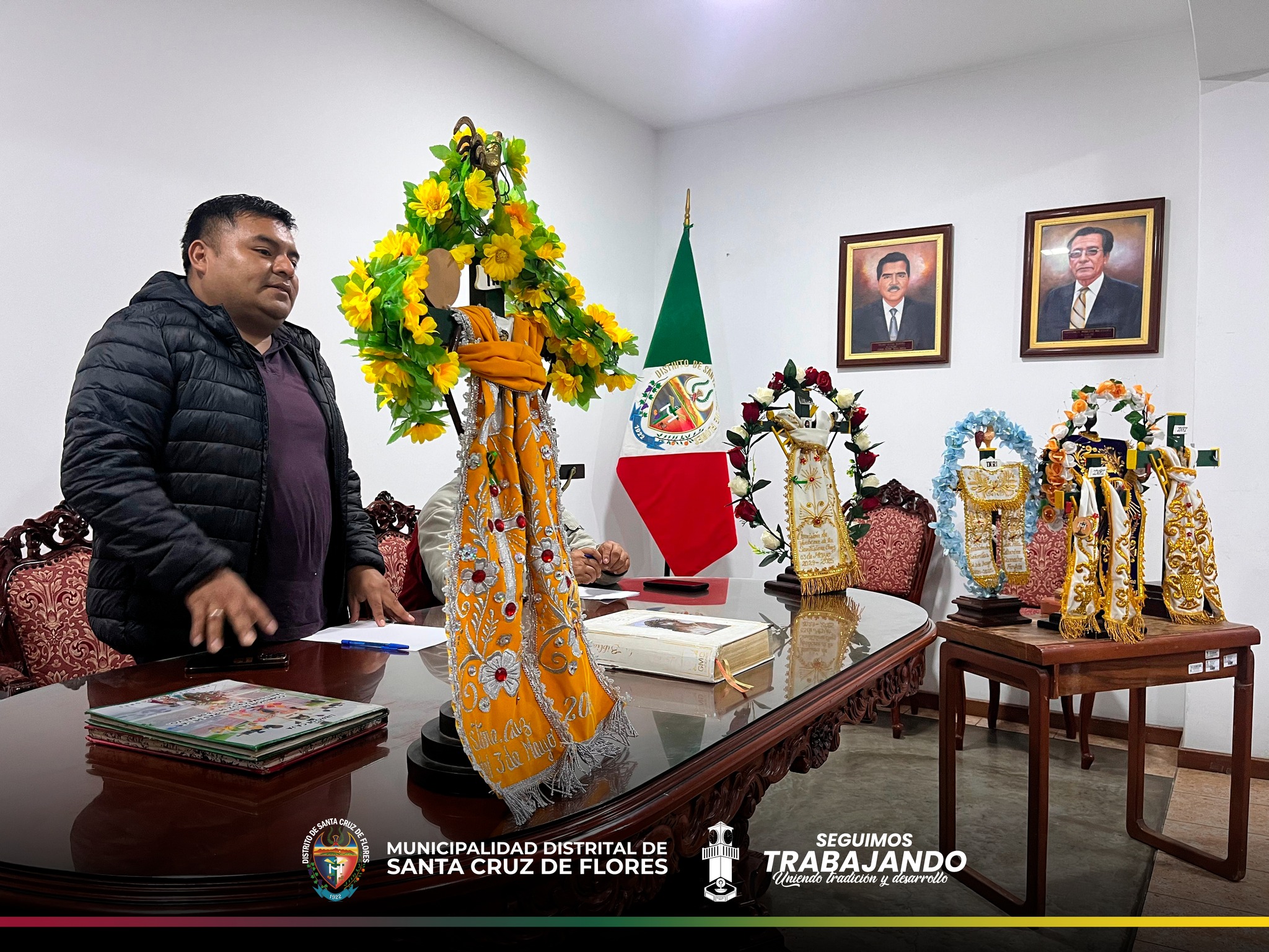 Con fe y compromiso: juramentan nuevas comisiones de la Santísima Cruz