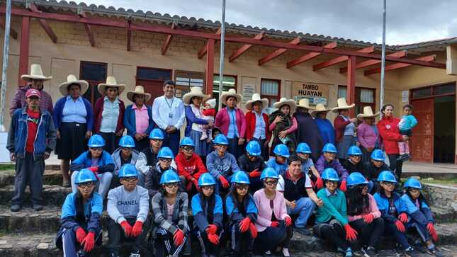 Estudiantes del programa Formando Electricistas
