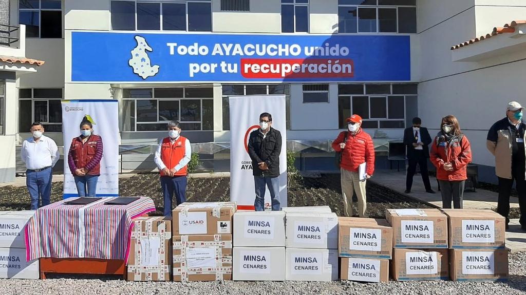 Región Ayacucho recibe insumos y equipos médicos para derrotar el Covid-19