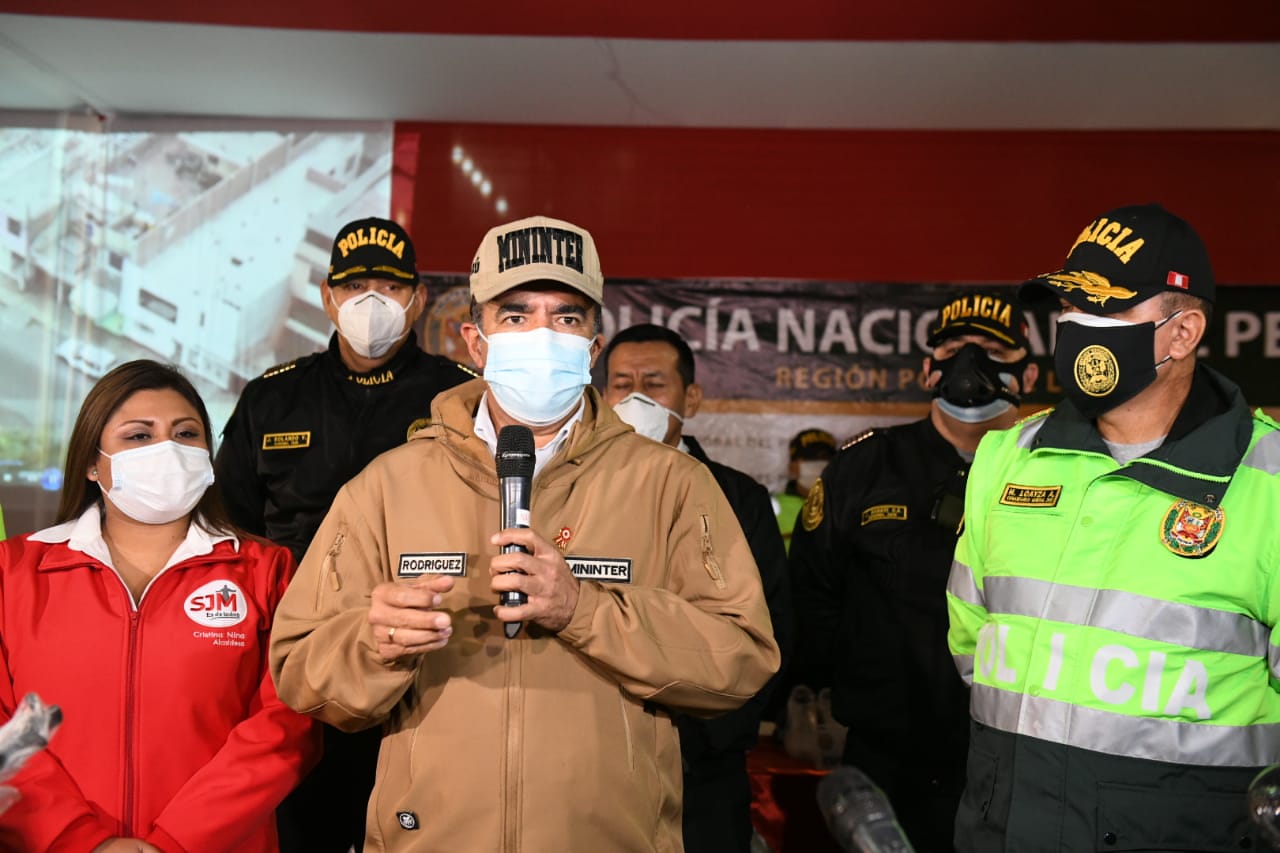 Titular del Interior presentó resultados de nueva operación contra la delincuencia y destacó el uso de drones en la labor policial.