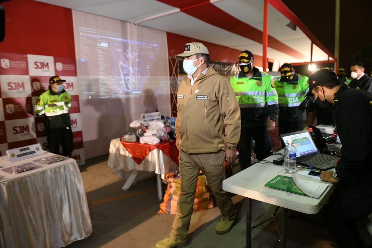 Titular del Interior presentó resultados de nueva operación contra la delincuencia y destacó el uso de drones en la labor policial.