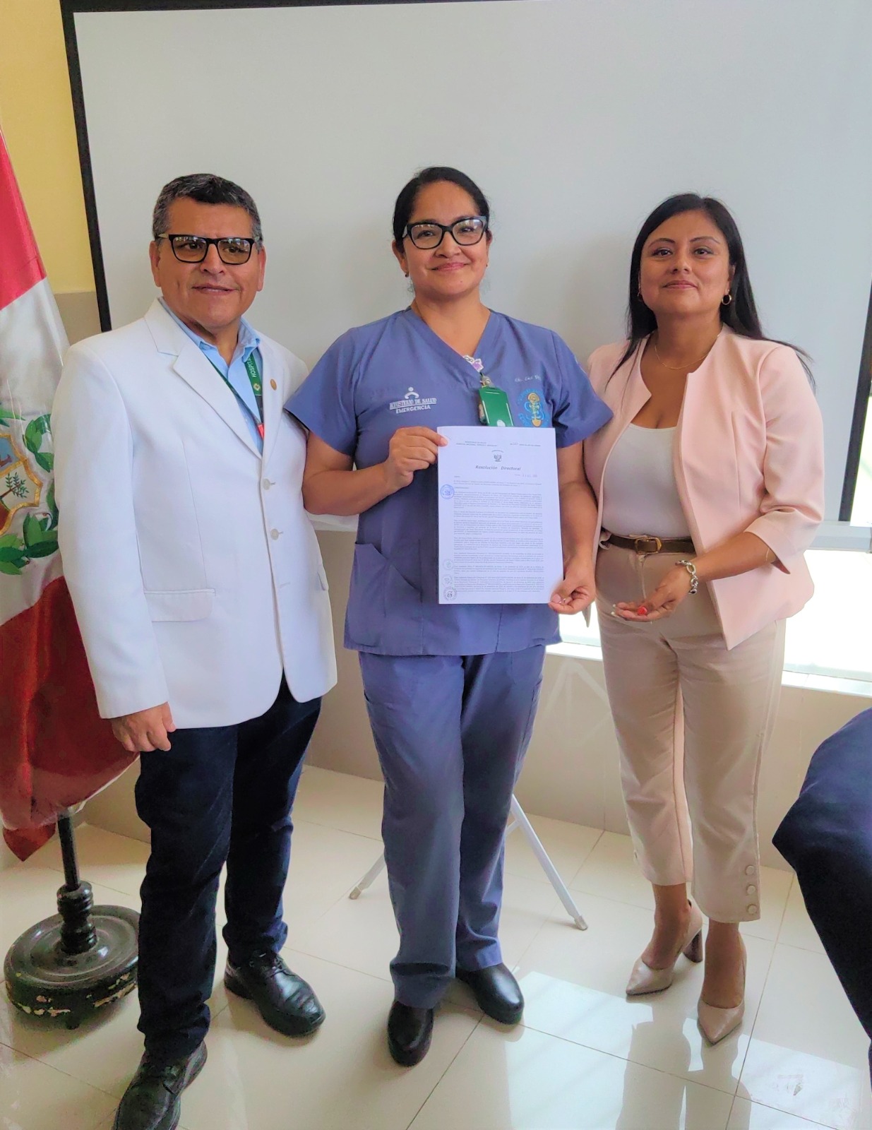 En ceremonia protocolar se entregó resoluciones del proceso de ascenso al personal 