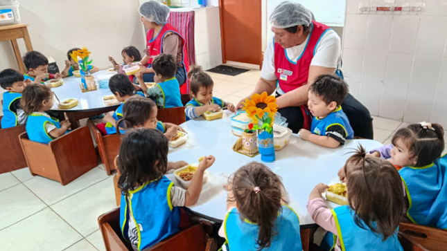 Midis: Cuna Más garantiza una alimentación saludable y de calidad a niños usuarios