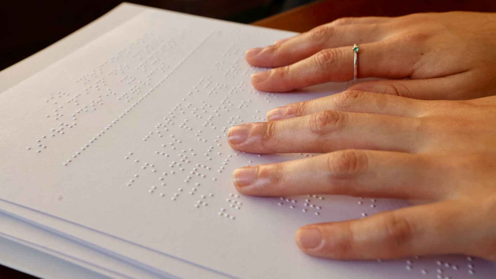 MINJUSDH marca un hito histórico con entrega en versión braille del Texto Único Ordenado de la Ley de Transparencia