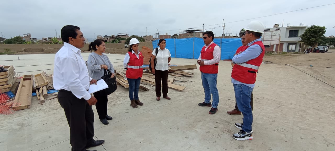 Trabajos de contingencia en la IE virgen del Carmen  tiene un 50 % avance de la obra.