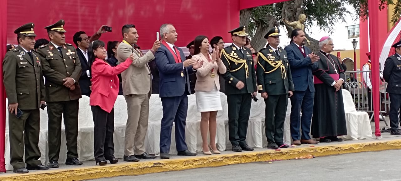 203° aniversario de la independencia del Perú.