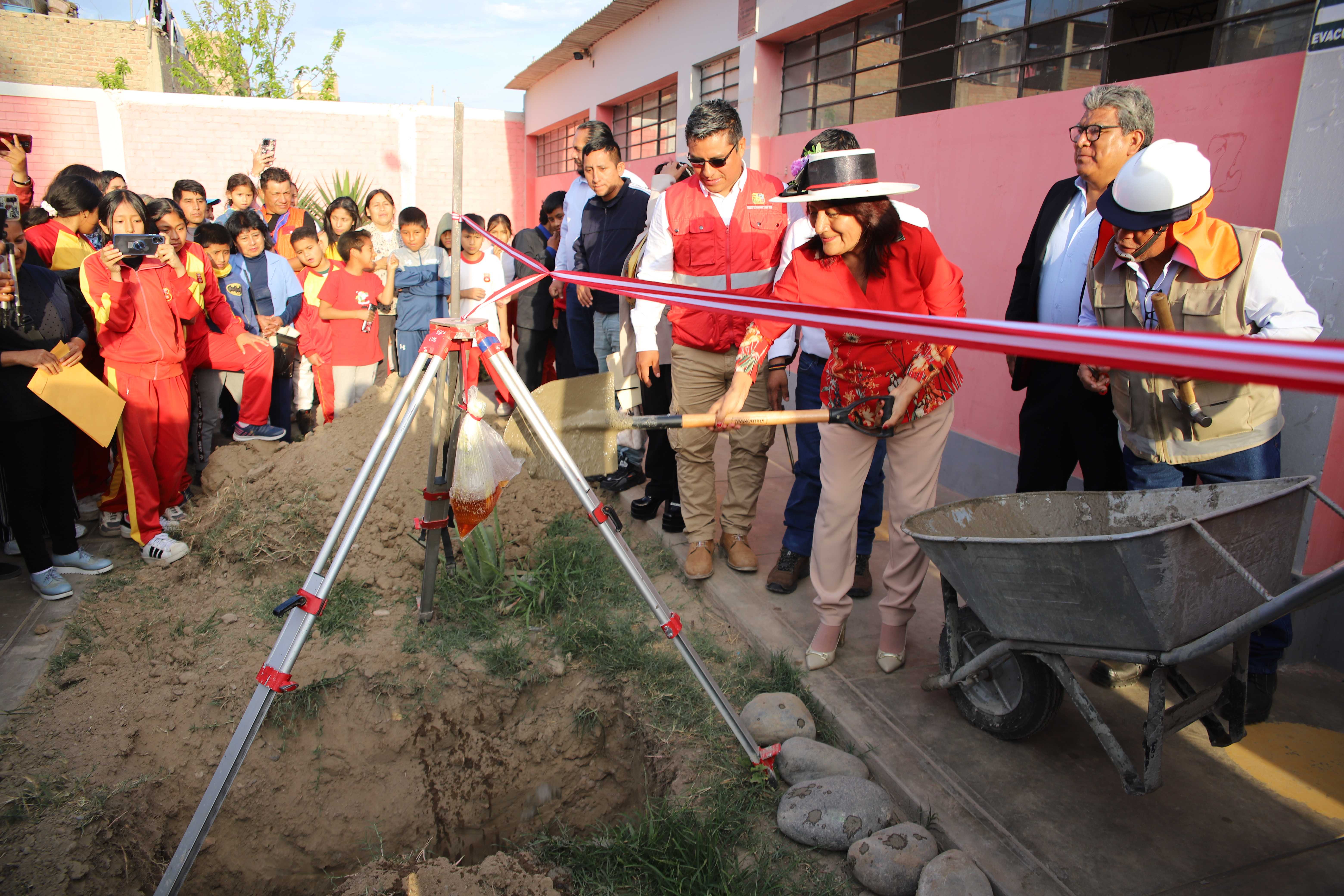 Comienza construcción de la nueva I.E. 20193 en San Vicente de Cañete.