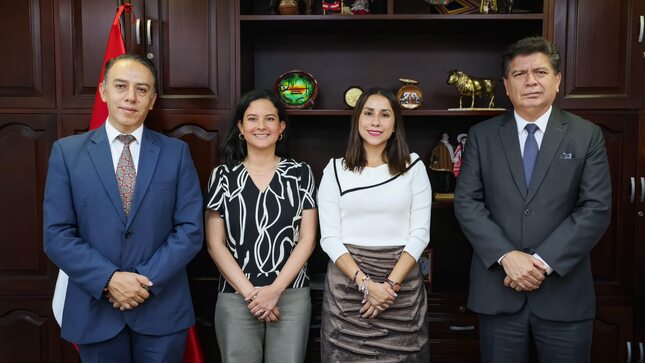 La ministra de Desarrollo e Inclusión Social, Lesly Shica, sostuvo una reunión con representantes de la Iglesia de Jesucristo de los Santos de los Últimos Días. 