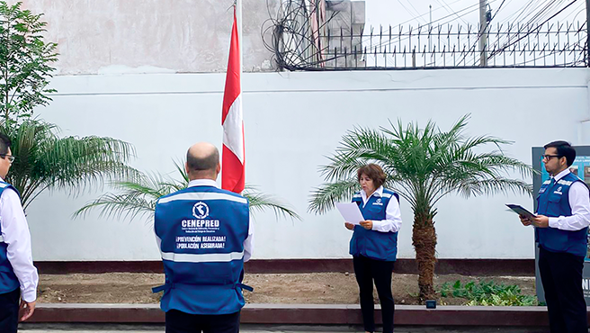 El acto, encabezado por el secretario general, César Augusto Araujo Cáceres, junto a directivos y personal administrativo, busca reafirmar los valores éticos y el compromiso de los servidores públicos con la unidad nacional.