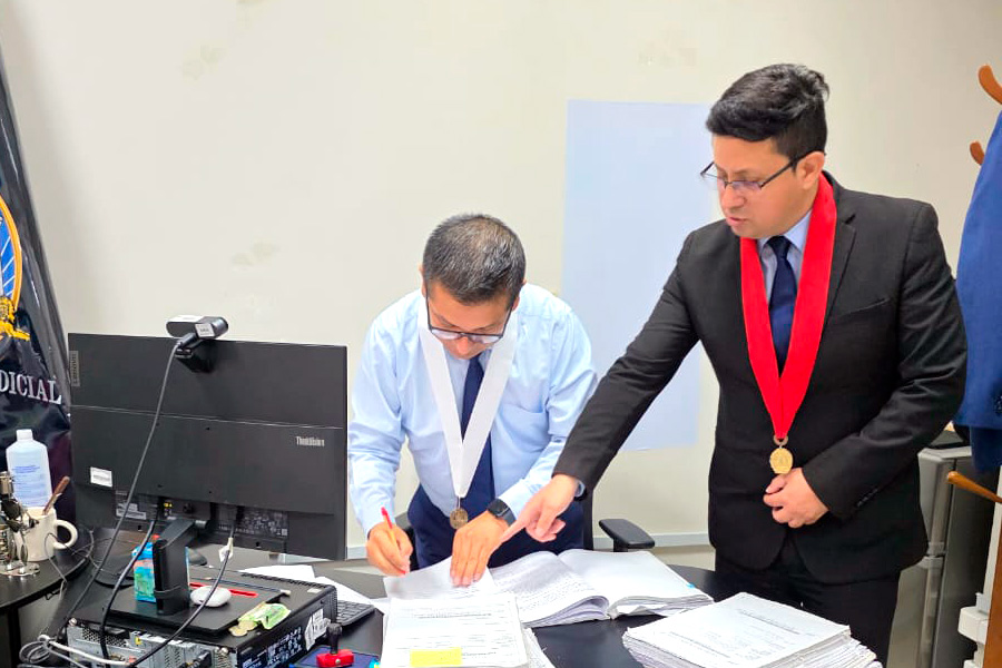 Como resultado de la visita, se constató la permanencia de la mayoría de jueces y juezas en sus despachos. No obstante, se registró la inasistencia de algunos magistrados, situación que fue puesta en conocimiento de la unidad de calificación para el inicio del procedimiento disciplinario correspondiente, conforme a la normativa vigente.