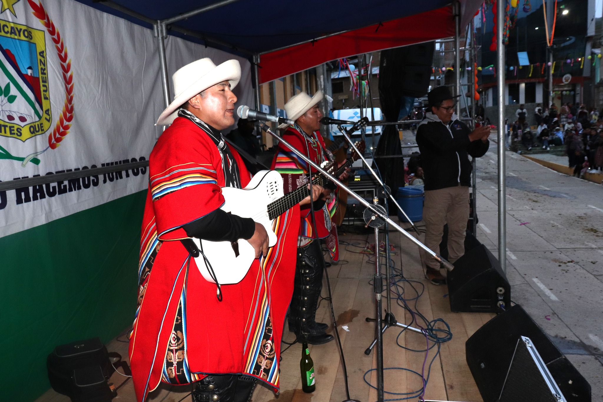 Conjunto Musical Emblemas de mi Tierra Chumbivilcas