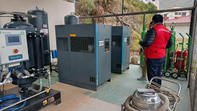 Apurímac. - La Contraloría General de la República alertó al Hospital Regional Guillermo Díaz de la Vega de Abancay sobre el incumplimiento de servicio de mantenimiento de plantas generadoras de oxígeno medicinal por parte de un contratista, lo cual pone en riesgo la atención de los usuarios y, además, podría generar un perjuicio económico de S/ 20 400 a la entidad debido a que se tuvo que adquirir el insumo medicinal por desabastecimiento.