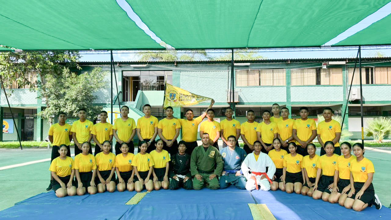 Actitud proactiva, disciplina y entusiasmo demostrados por los participantes a lo largo de las jornadas de entrenamiento.