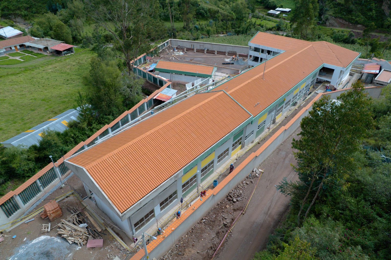 ISPP ‘Virgen De La Natividad’: Gobierno Regional Impulsa Revolución Educativa En Paruro Y Fortalece La Descentralización Educativa Con Más De 21 Millones