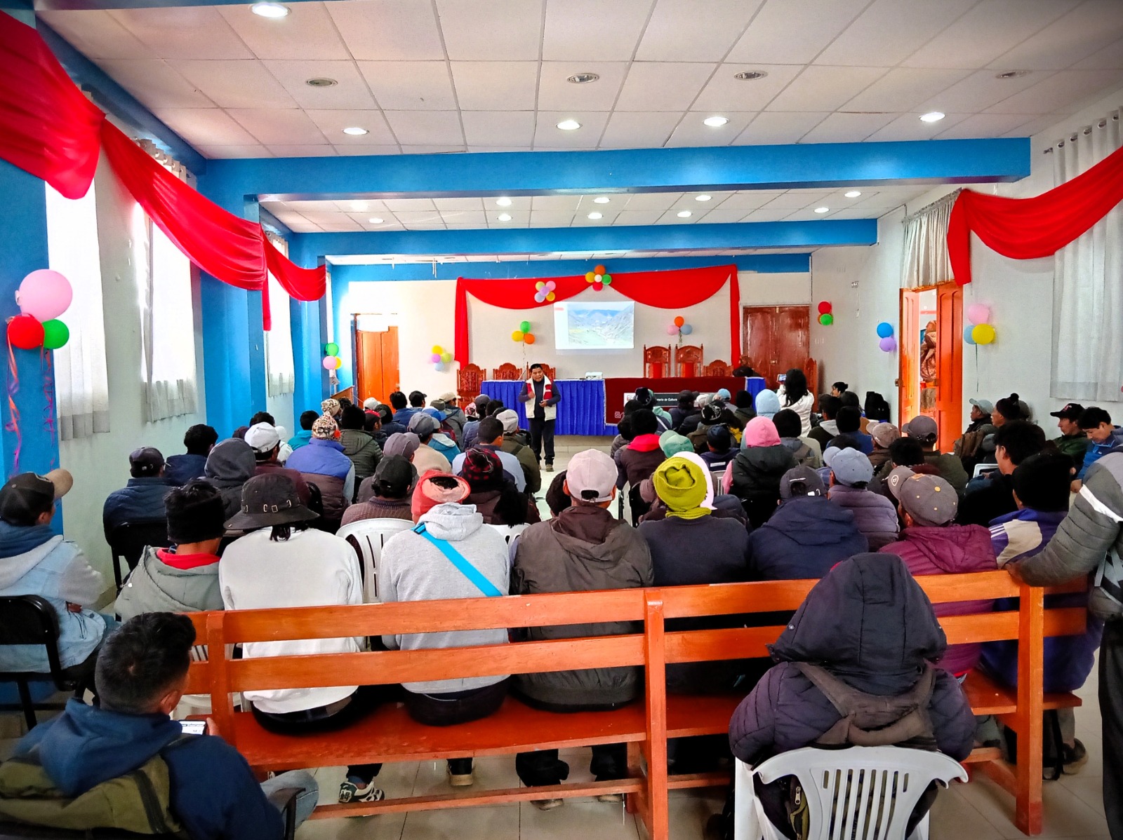 Ministerio de Cultura capacitó a operadores turísticos y porteadores para conservar la Red de Caminos Inka