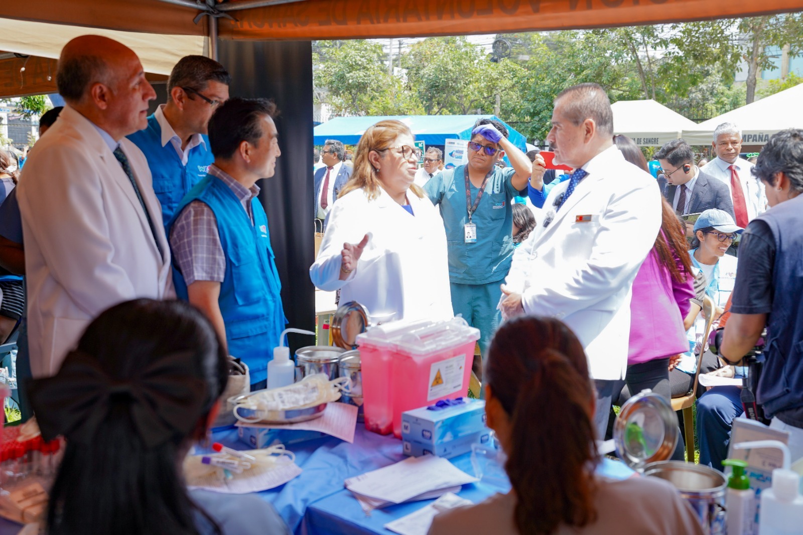 Junto al ministro de Salud, la directora general del INSNSB, Zulema Tomas, participó de actividad organizada en alianza con la Fundación Internacional WeLoveU.