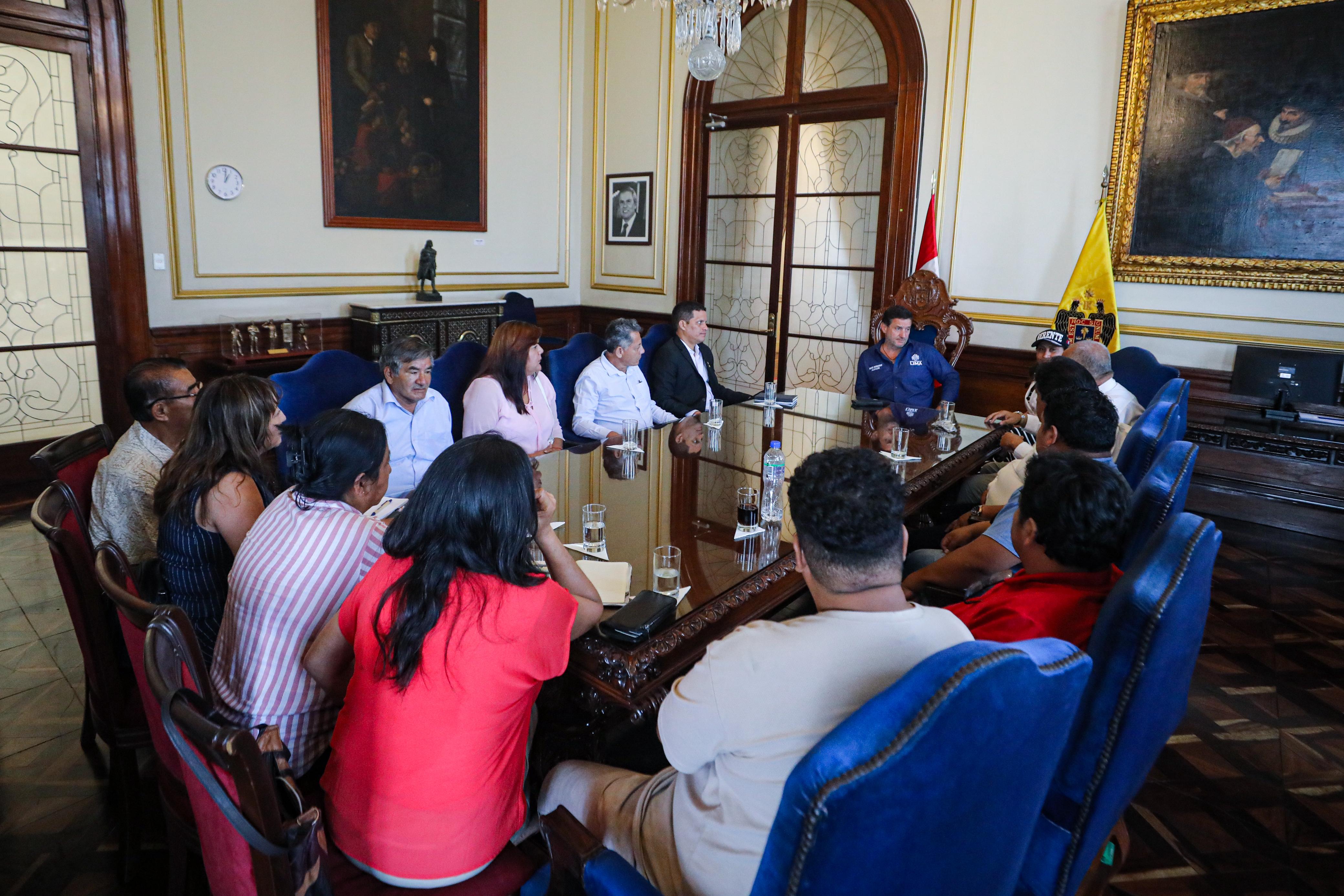 Gremios de transportistas respaldan creación de Guardia Municipal Metropolitana, tras reunión con alcalde de Lima, Renzo Reggiardo