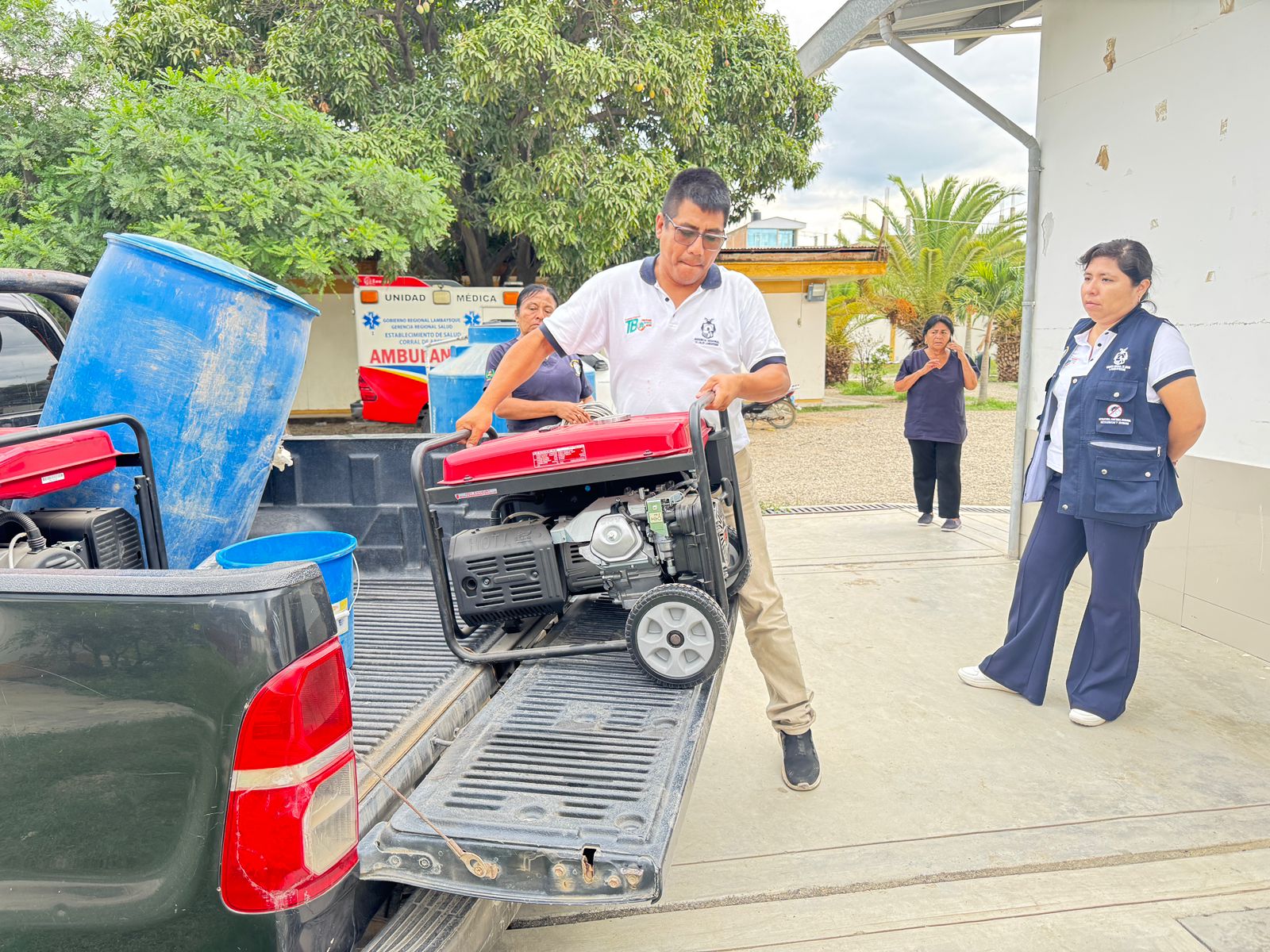 Geresa Lambayeque supervisa centro de salud de Olmos ante recientes lluvias