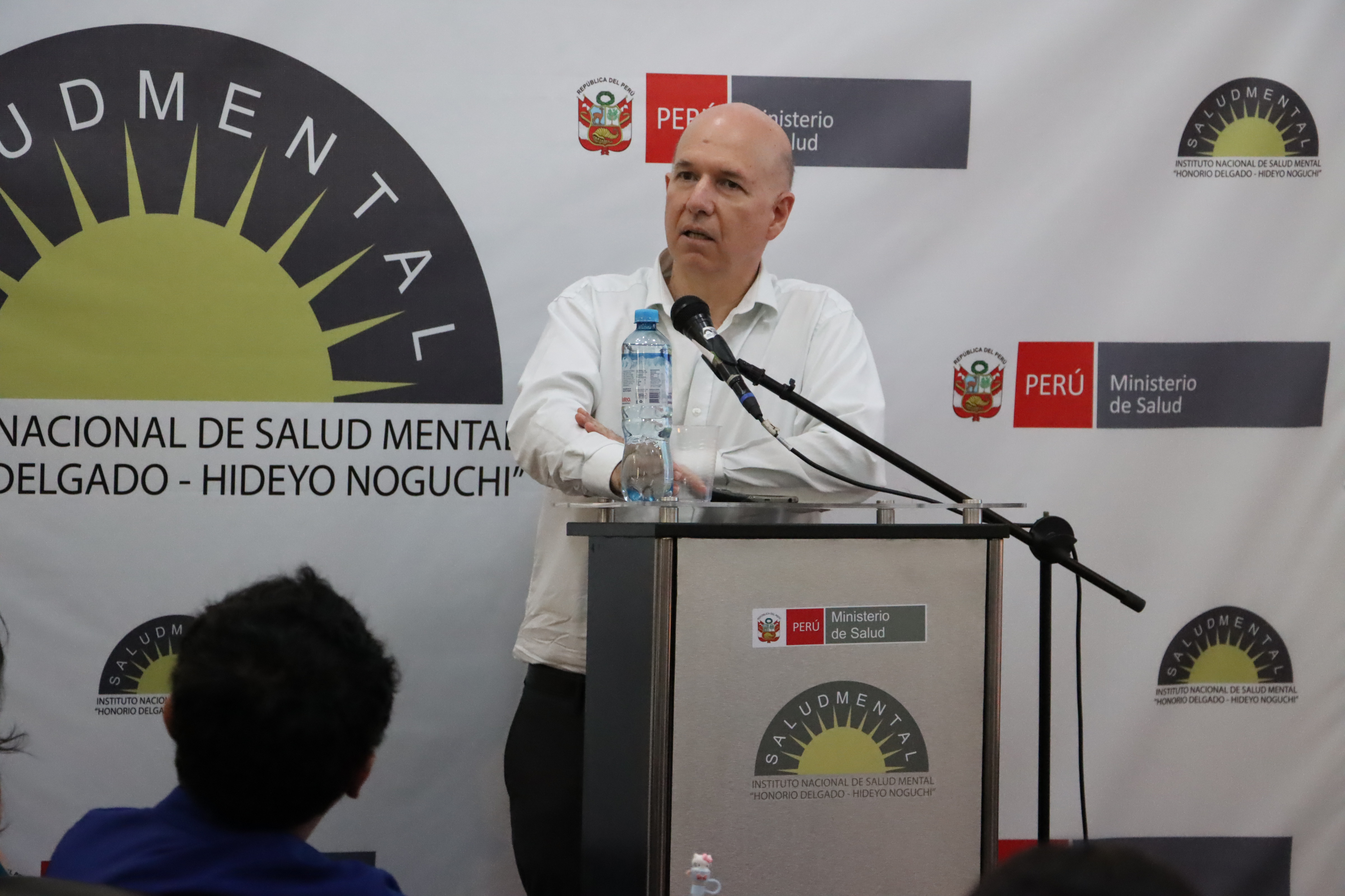 Experto en salud mental analiza la estructura y límites de la depresión en la XLI Jornada Científica del Departamento de Emergencia del INSM
