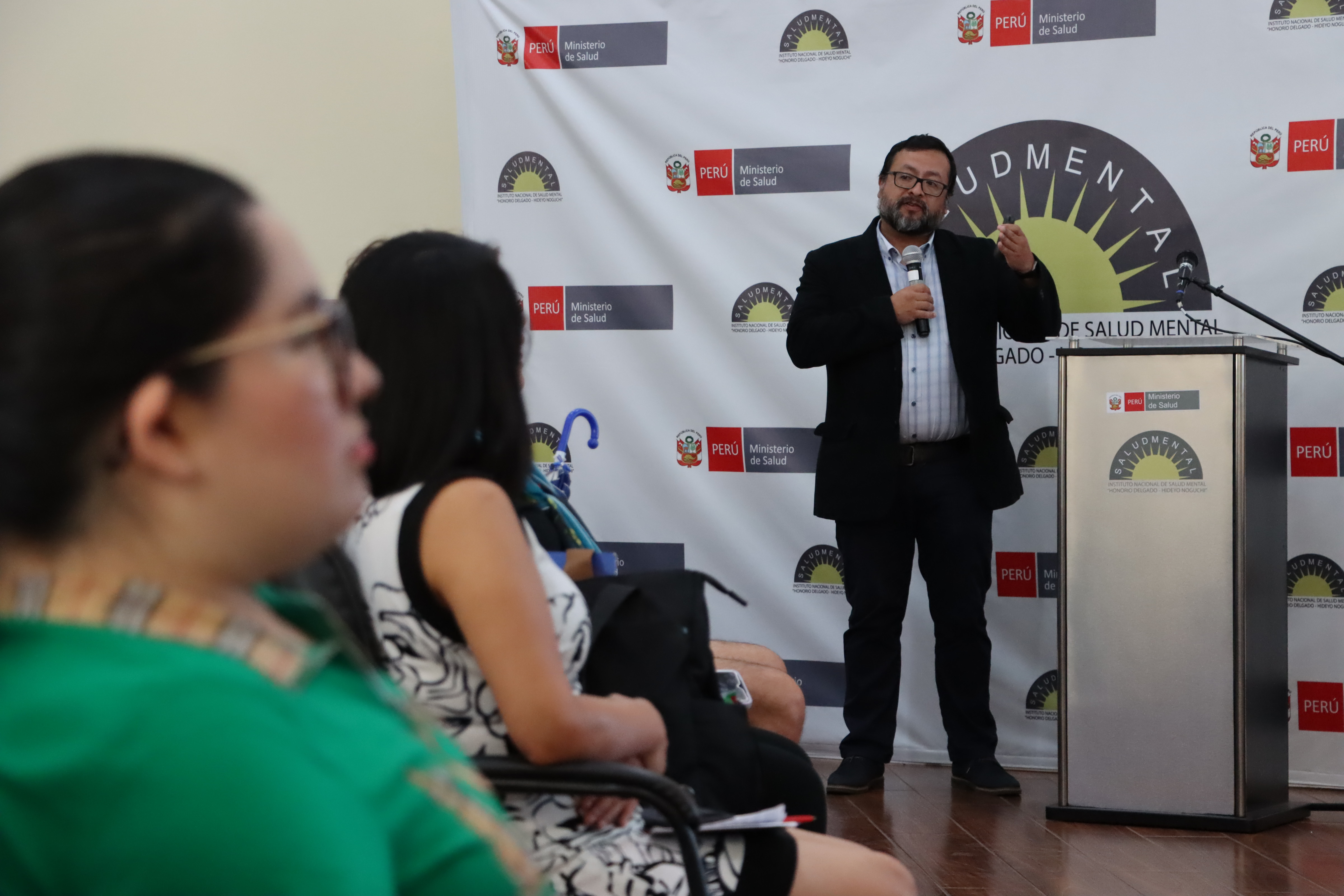 Neuromodulación surge como esperanza clave ante la depresión resistente en el XLI Aniversario de Emergencia del INSM "HD-HN"