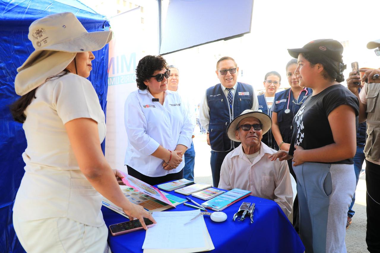 Más de 1300 atenciones médicas gratuitas brindó el Minsa Móvil en feria multisectorial en Ancón