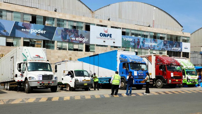 ONPE traslada material de capacitación para actores electorales