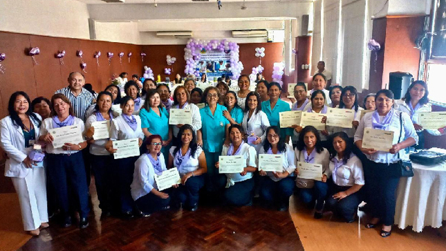 HMA marca un hito en el sector público con formación a cuidadores de personas adultas mayores