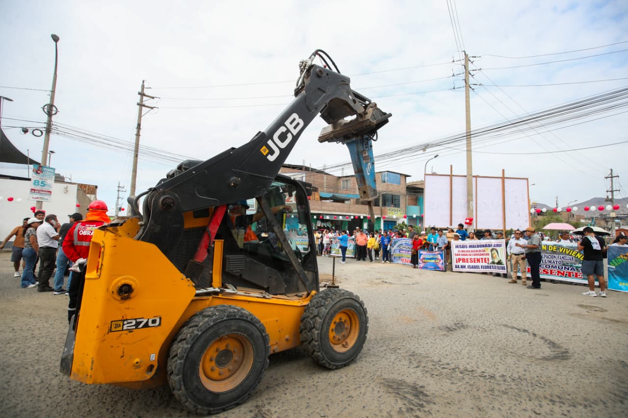 Colocan primera piedra de obra que transformará avenida Circunvalación