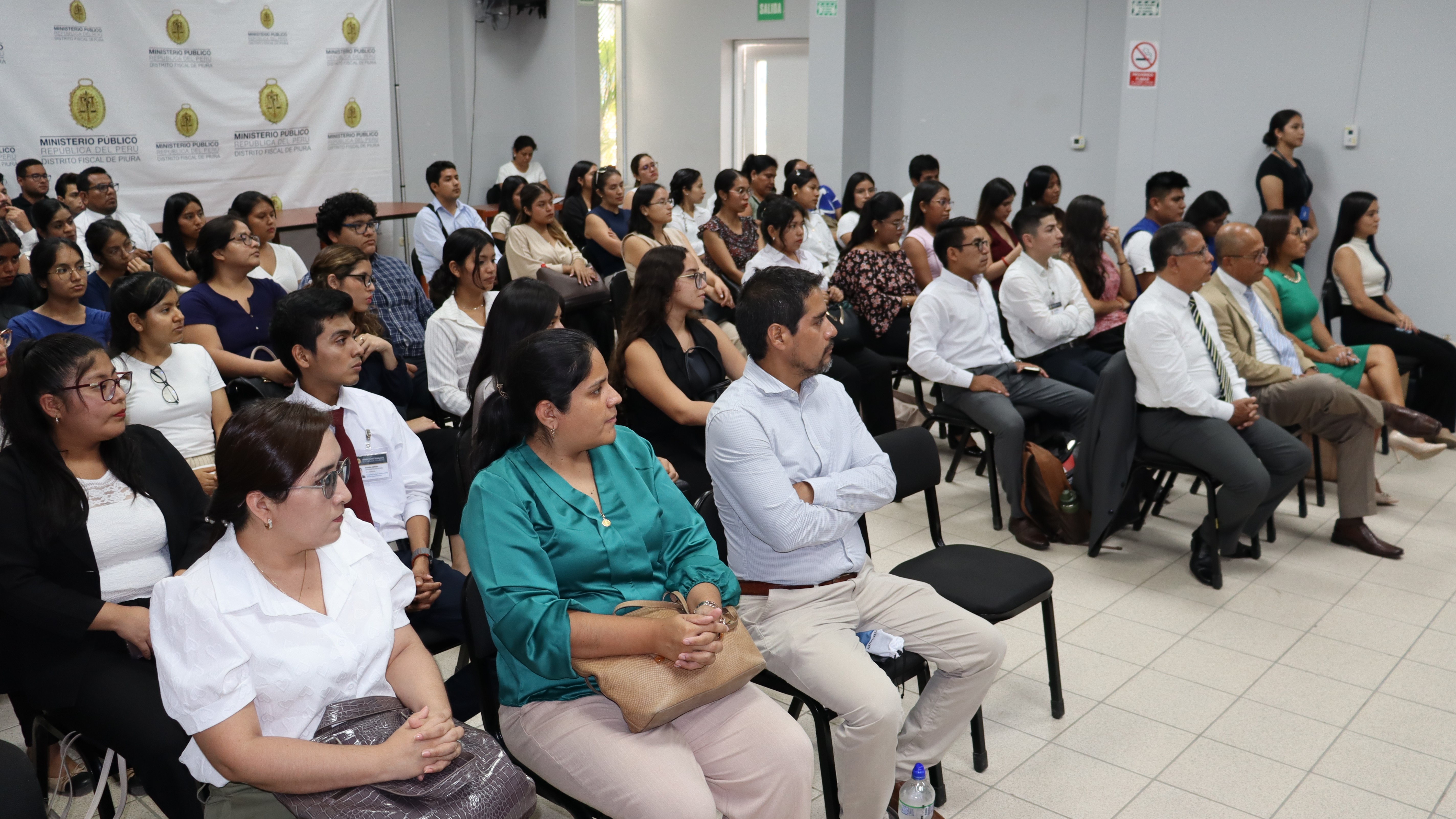 Distrito Fiscal de Piura realiza conferencia magistral sobre las implicancias jurídicas del sistema bicameral en el Perú.