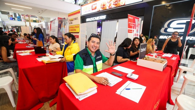 Municipio de SJL conecta a cientos de vecinos con empleo formal en exitosa bolsa de trabajo