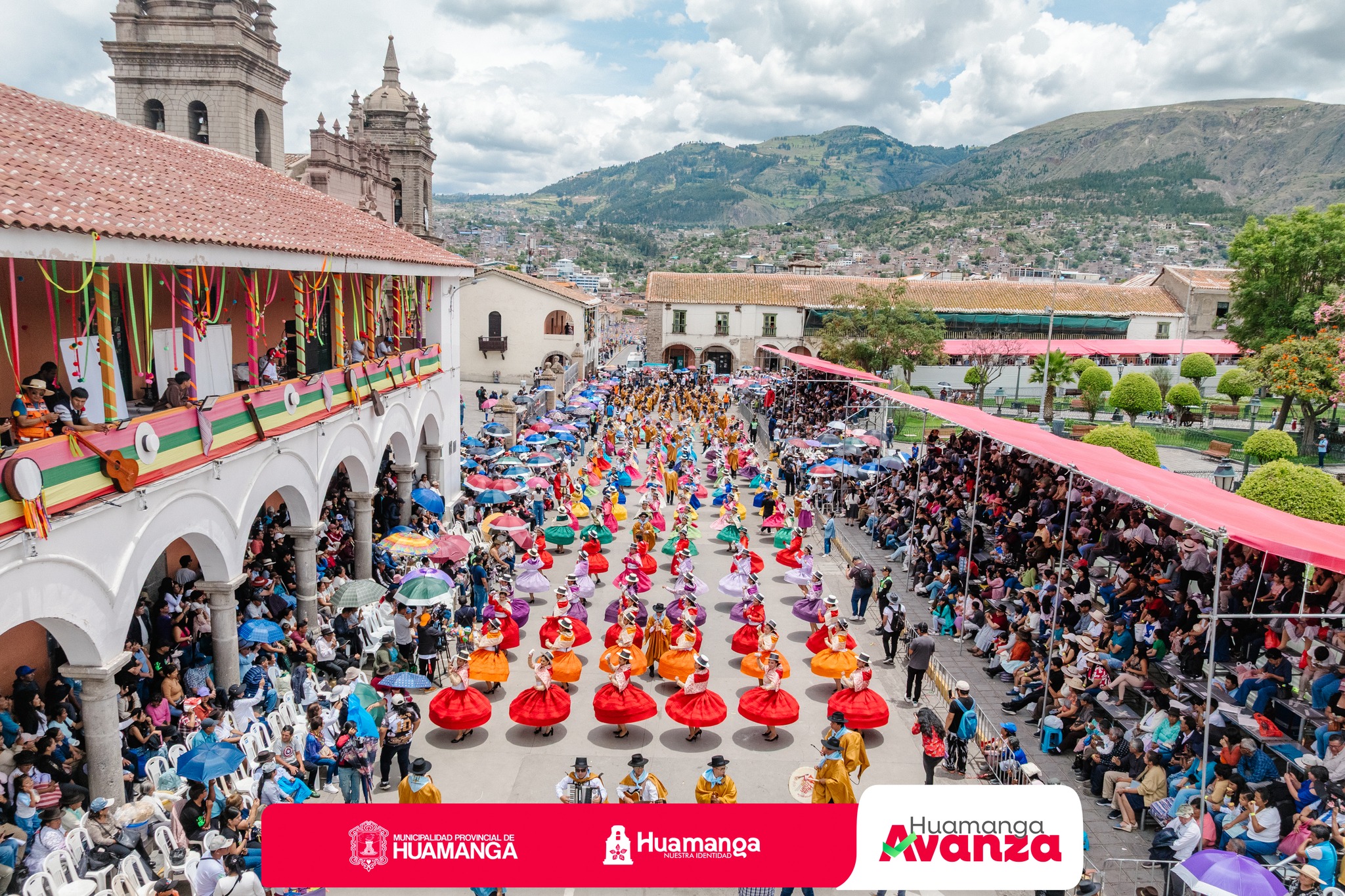 Alcalde de huamanga lidera el inicio del Carnaval Ayacuchano 2026